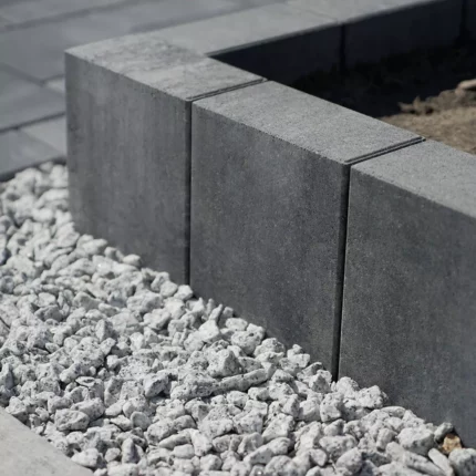 obrzeże_palisadowe_brukbet_prospect_realizacja_centrum_kostki_brukowej_silbruk_wrocław_i_okolice