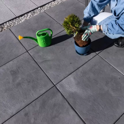 płyta_tarasowa_brukbet_romantica_szary_ciemny_centrum_kostki_brukowej_silbruk_wrocław_i_okolice